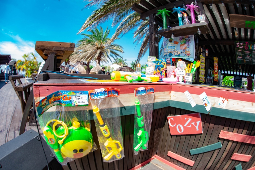 キッズエリア　水鉄砲やシャボン玉も販売中｜沖縄 那覇 手ぶらバーベキューならコージービーチクラブ cozy beach club