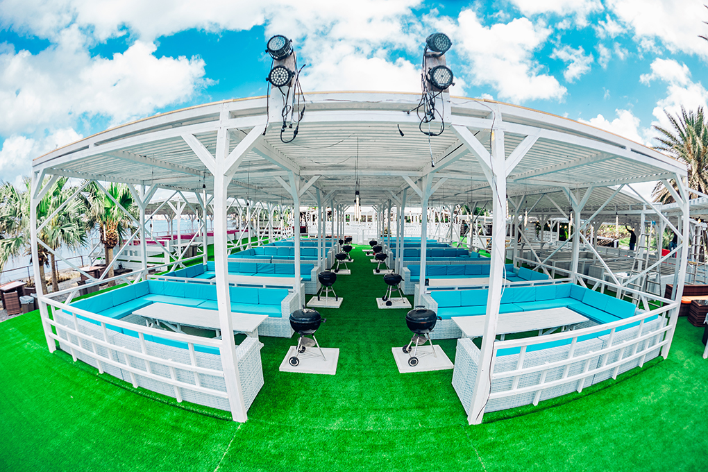 OASIS AREA オアシスエリア2|沖縄 那覇 手ぶらバーベキューならコージービーチクラブ cozy beach club